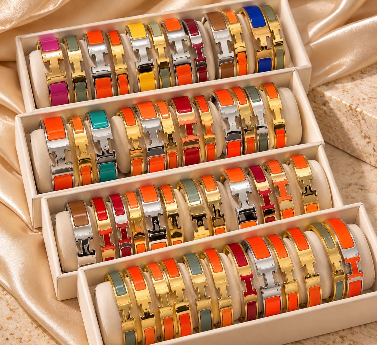 Hermes bracelet (1 box- 12 pieces)